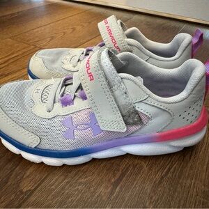 Under Armour girls gym shoes UA tennis shoes 13k